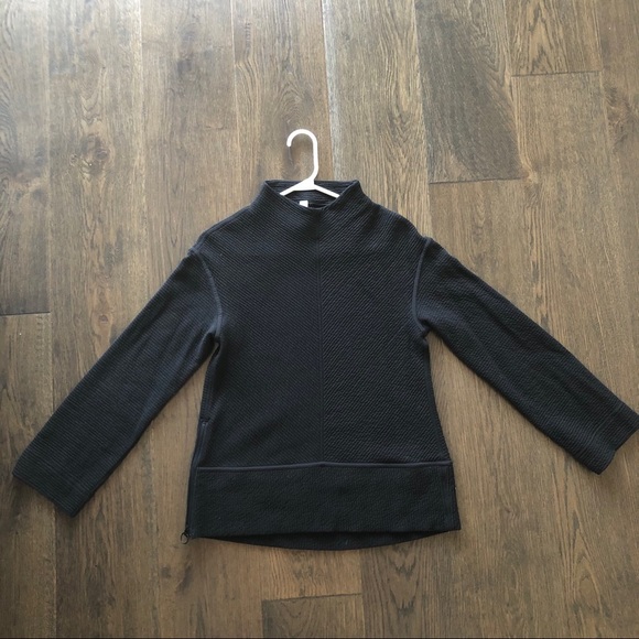 lululemon On Repeat Mock Neck - Picture 7 of 10